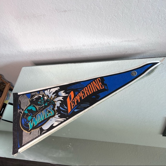 Pepperdine pennant flag dead stock - Picture 1 of 5